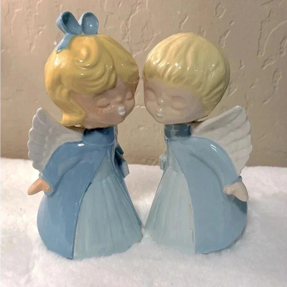 Vintage Kissing Christmas Angels Boy & Girl Set 1979 Handpainted Kitsch Unique - Picture 1 of 16